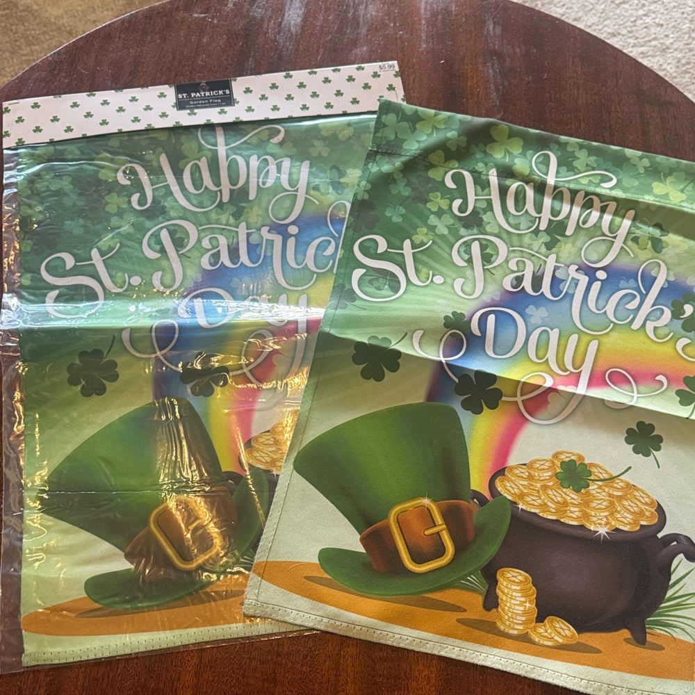 St. Patrick's Garden Flag - Green and Gold